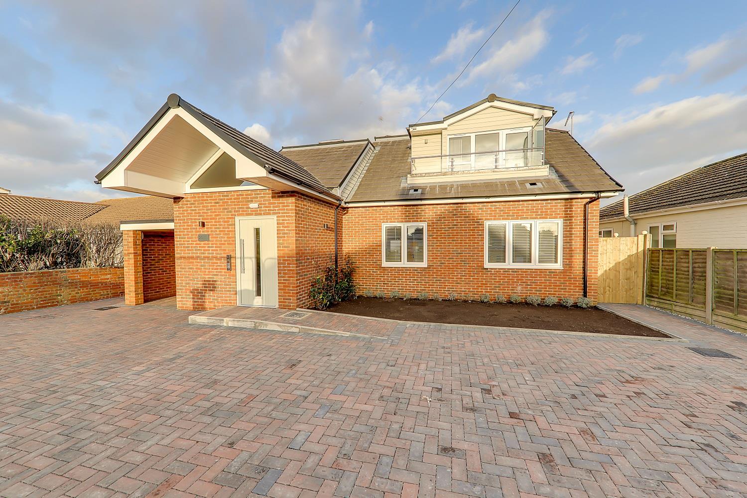 Flat | Sea Place, Goring-by-sea | To Let